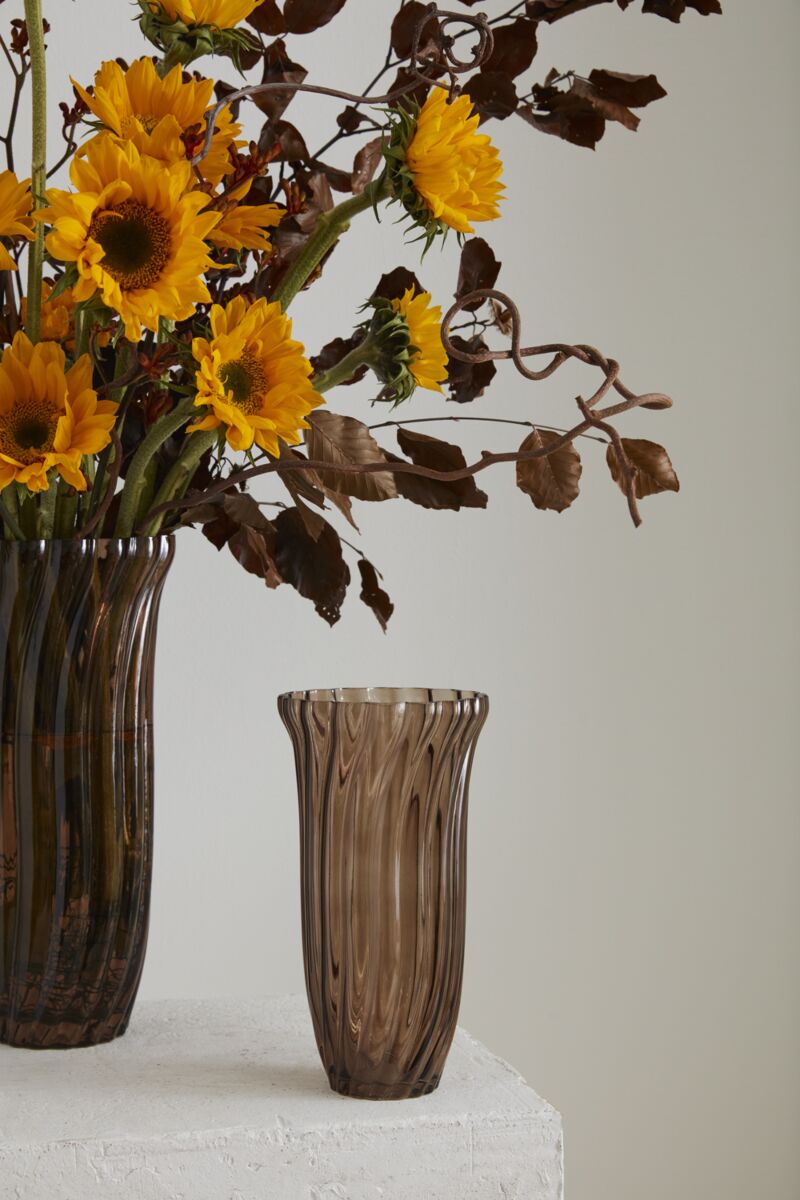 Chanterelle Ribbed Vase