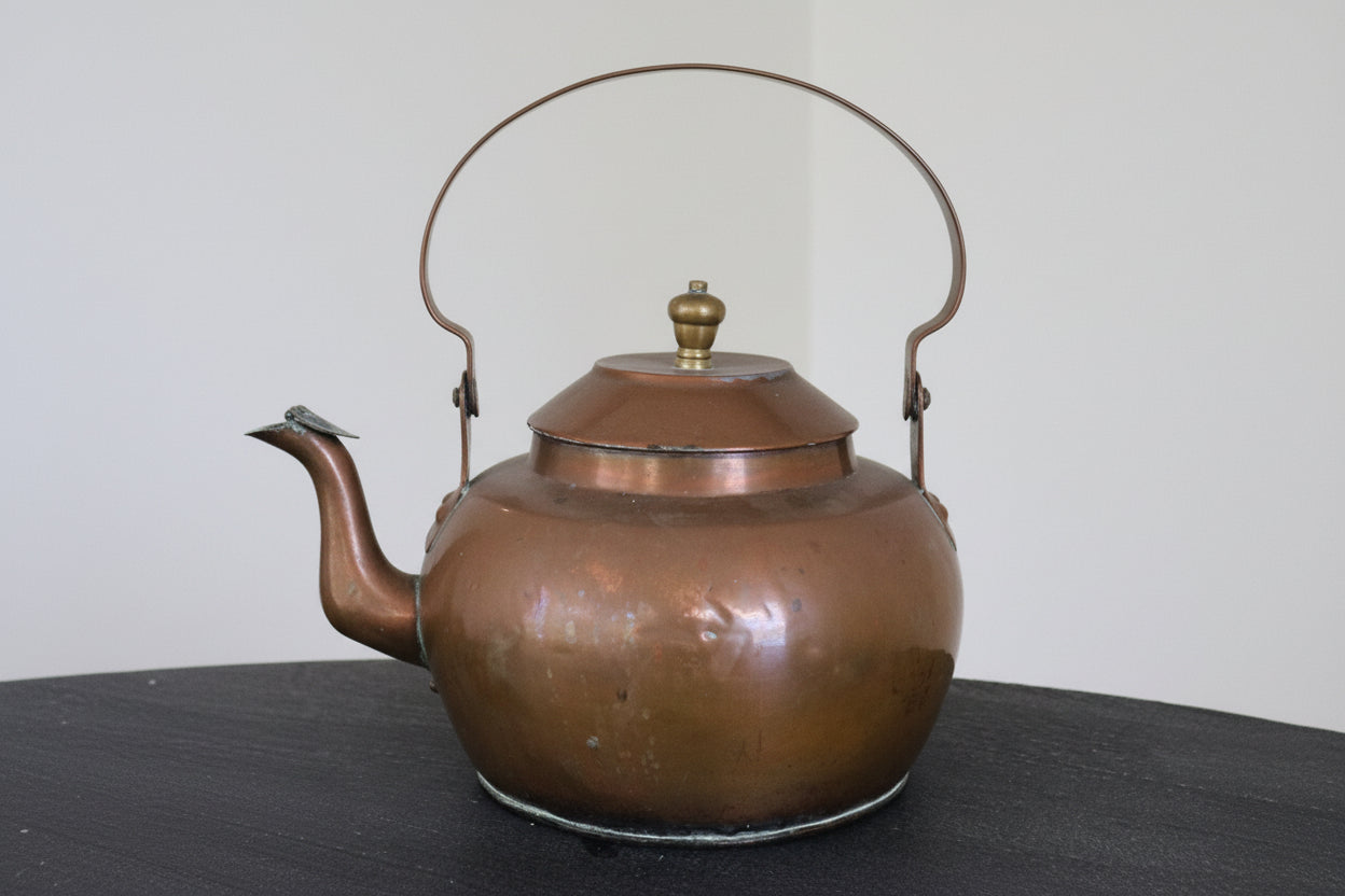 VINT. BRASS & COPPER KETTLE