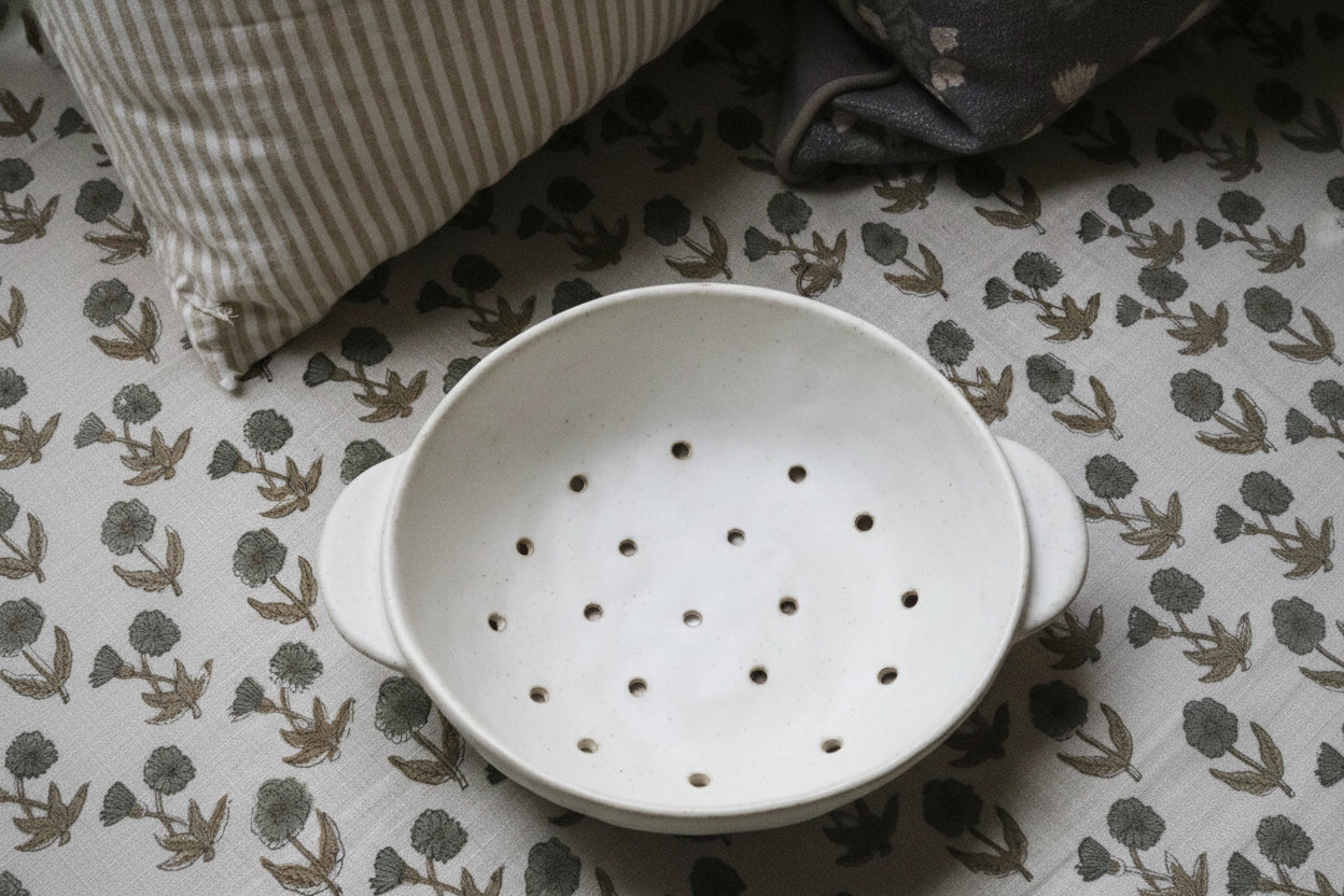 Stoneware Fruit Bowl | Ivory