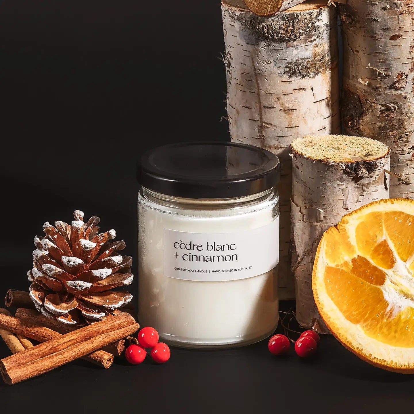 Cèdre Blanc + Cinnamon - Classic Soy Candle